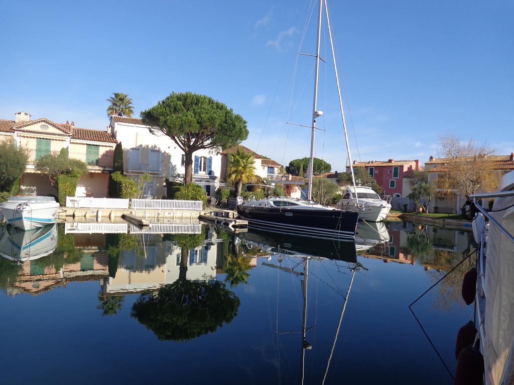 Port Les Voiles Apartment *