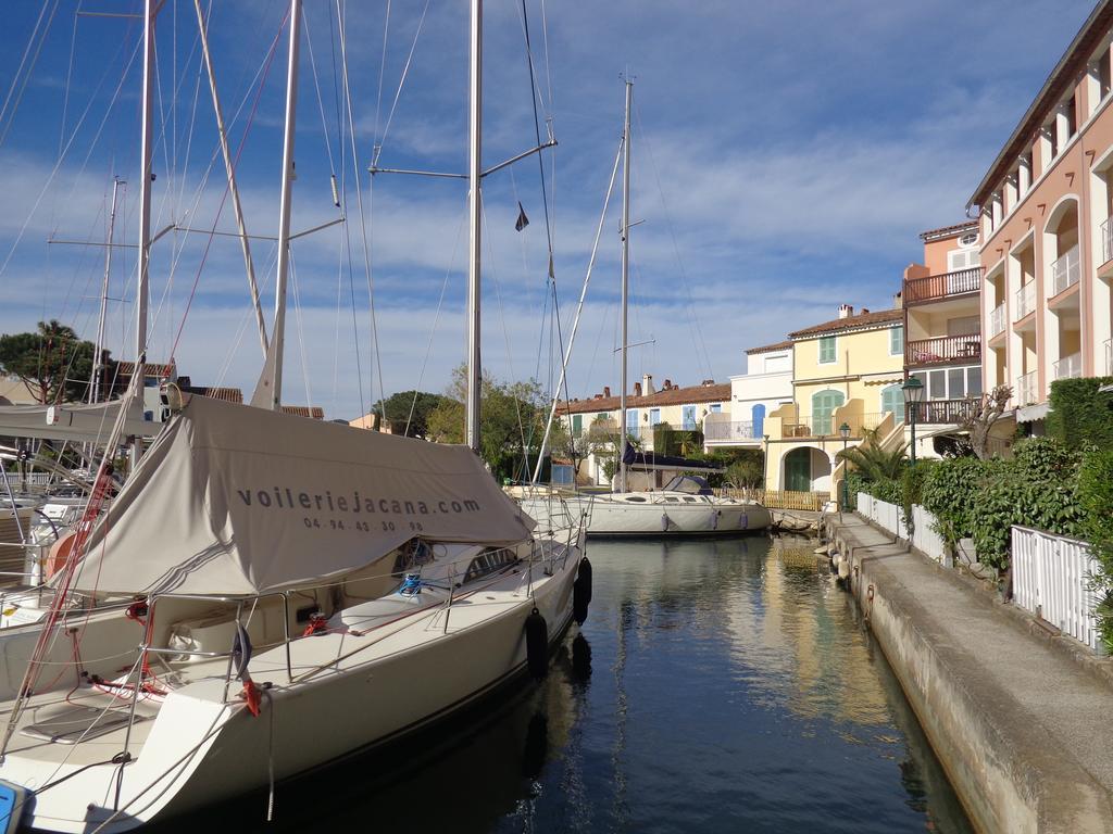 Port Les Voiles *